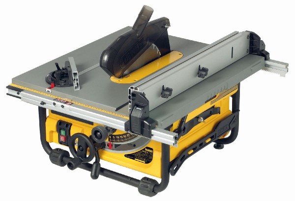 DeWALT Scie à table faible poids - 250 mm DW745
